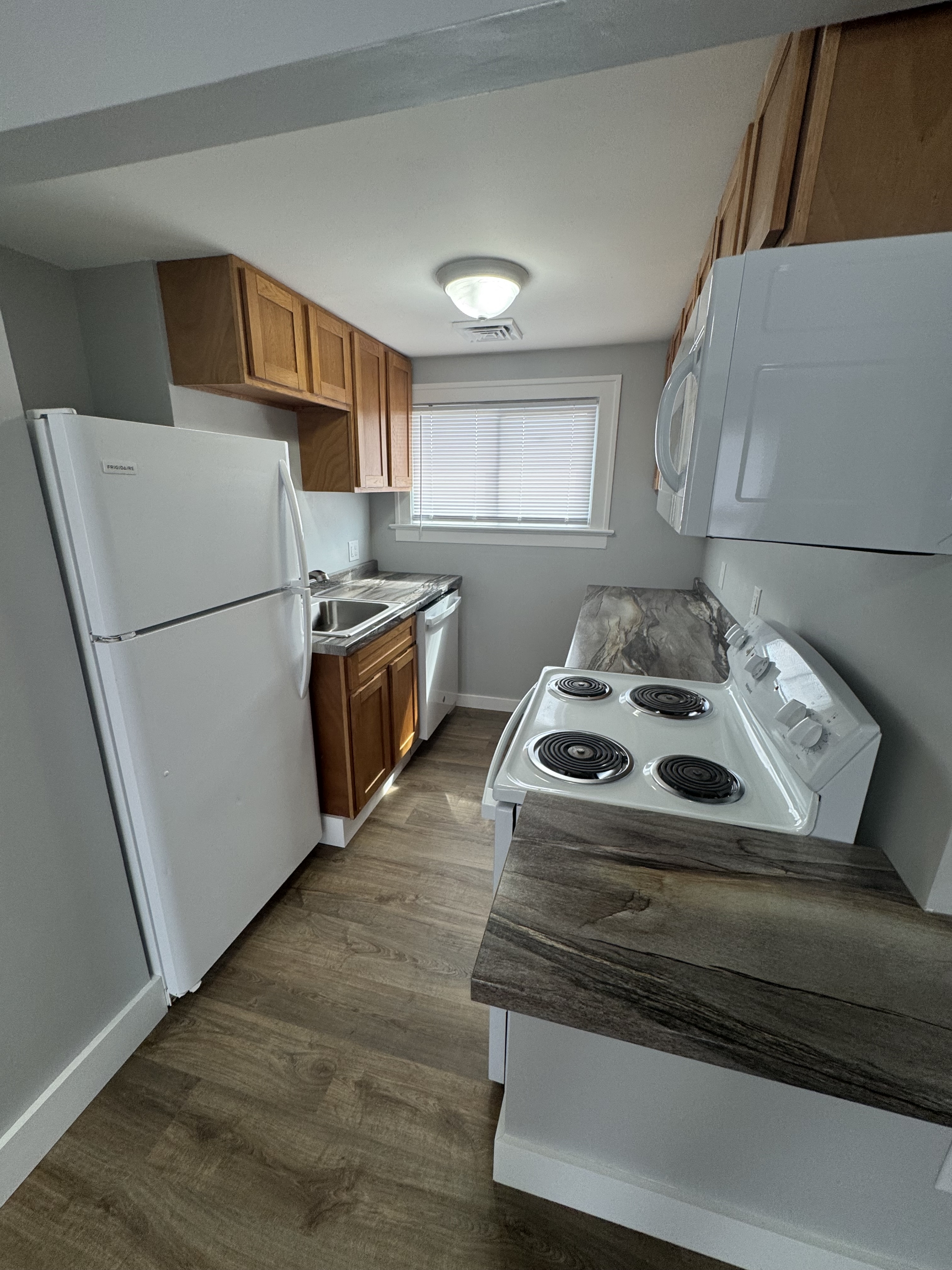 15 1/2 Elm Street - 4